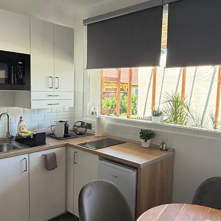 Appartement Fenyves Flow 2 *